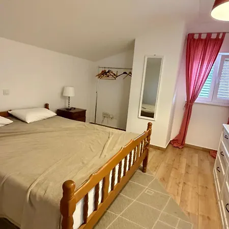 Vicko Apartment *